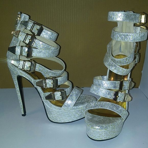 Platform stilettos - Picture 2 of 7